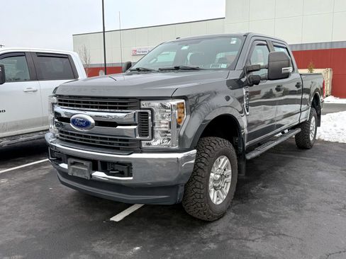 Used 2019 Ford F250 XL w/ STX Appearance Package image 2