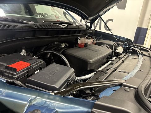 New 2026 Chevrolet Tahoe Premier image 3