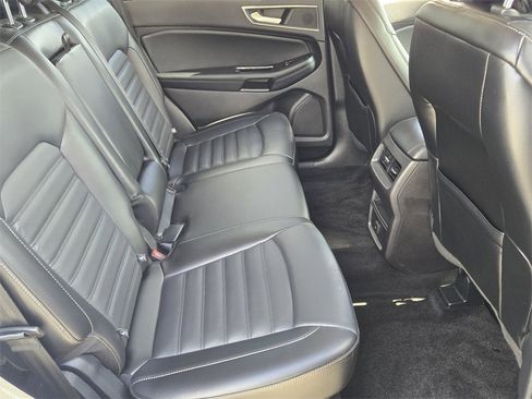 Used 2017 Ford Edge SEL w/ Equipment Group 201A image 17