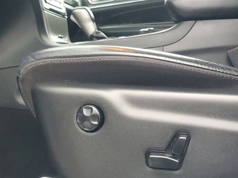 Used 2020 Jeep Grand Cherokee Limited image 13