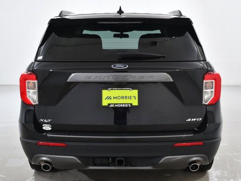 Used 2022 Ford Explorer XLT w/ Equipment Group 202A image 13