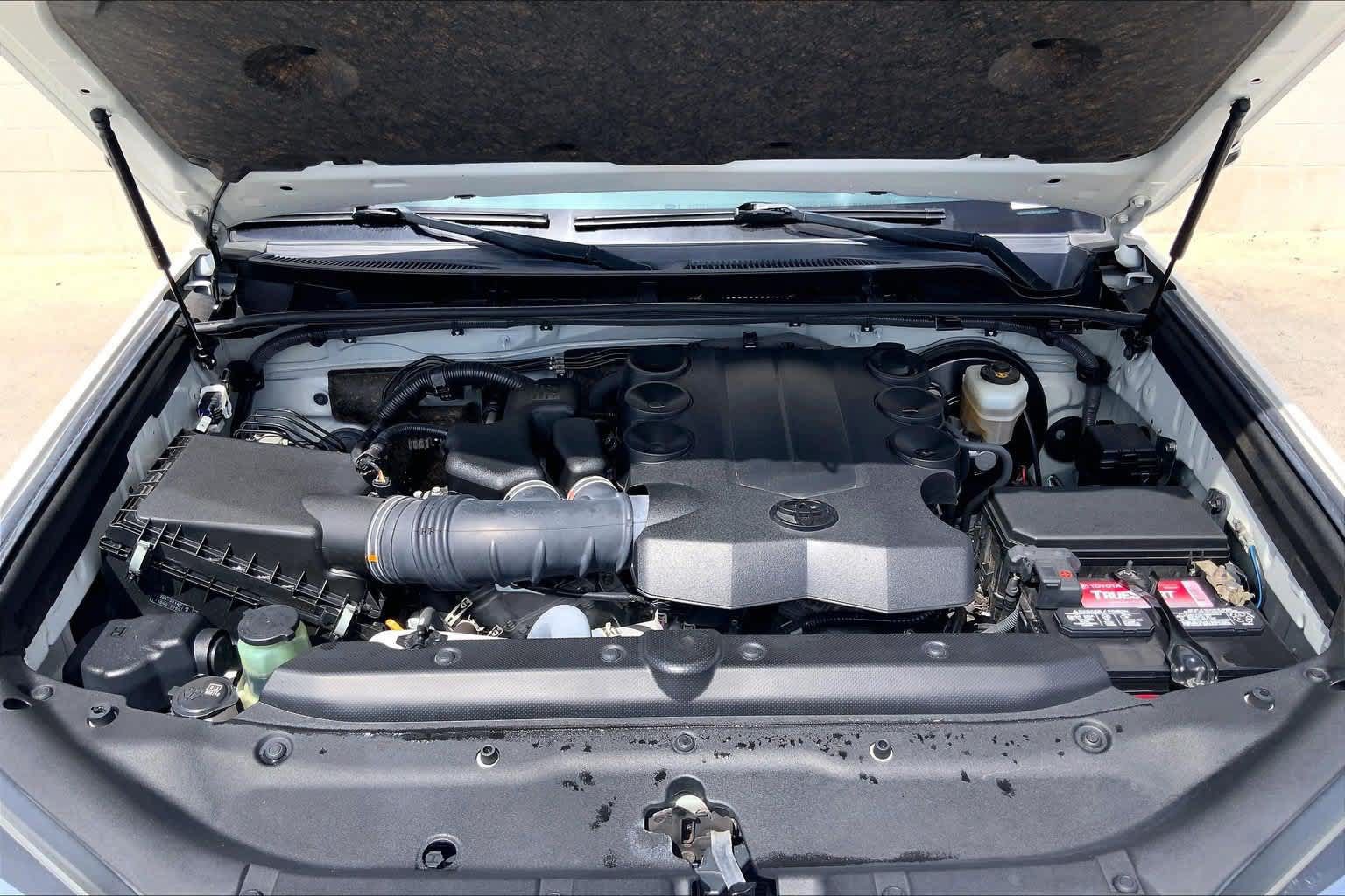 Used 2022 Toyota 4Runner SR5 Premium RWD image 9