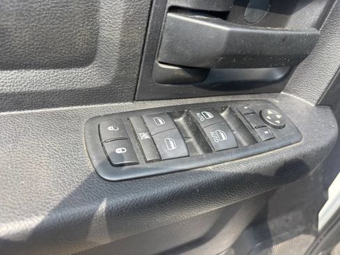 Used 2017 RAM 2500 Tradesman w/ Chrome Appearance Group AWD/4WD image 19