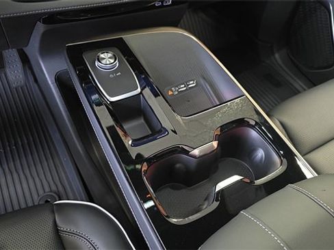 New 2026 Buick Enclave Avenir w/ Super Cruise Package image 24