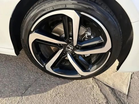 Used 2020 Honda Accord Sport image 7