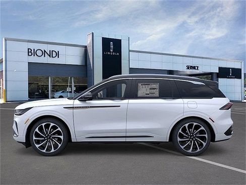 New 2026 Lincoln Nautilus Black Label AWD/4WD image 3