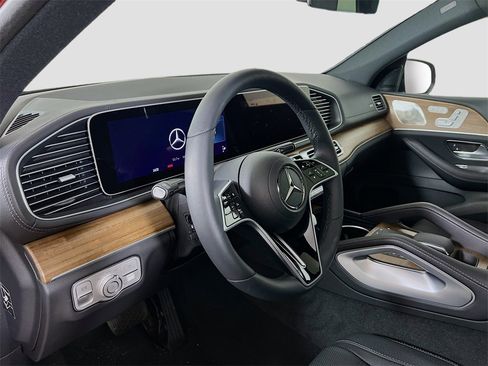 New 2025 Mercedes-Benz GLE 450 4MATIC Coupe image 9