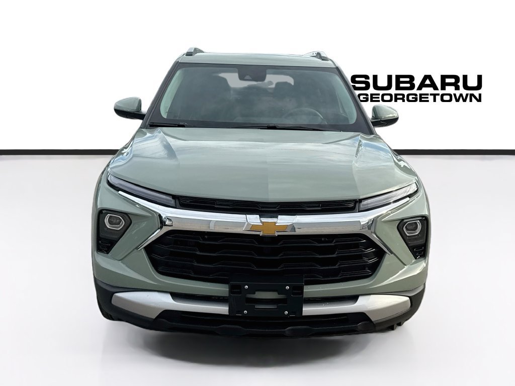 Used 2026 Chevrolet TrailBlazer LT FWD image 2