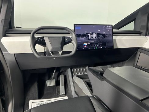 Used 2024 Tesla Cybertruck AWD Crew Cab image 23