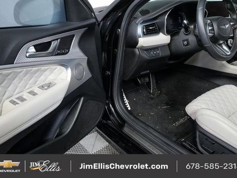 Used 2023 Genesis G70 3.3T w/ Sport Prestige Package image 9