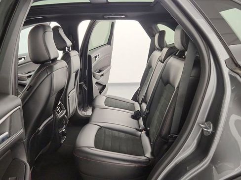 Certified 2024 Ford Edge ST-Line AWD/4WD image 31