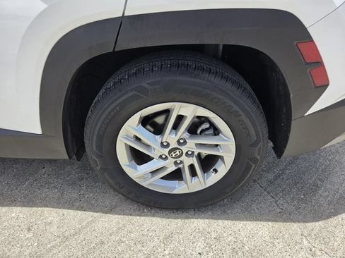 Used 2025 Hyundai Tucson SE FWD image 26
