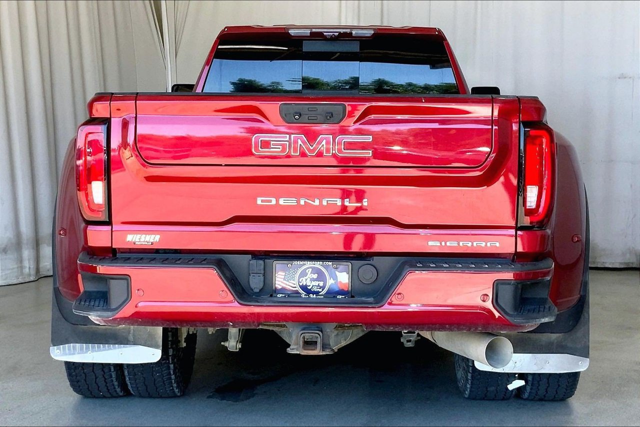 Used 2020 GMC Sierra 3500 Denali w/ Technology Package AWD/4WD image 4