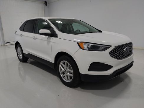 Used 2024 Ford Edge SEL image 13