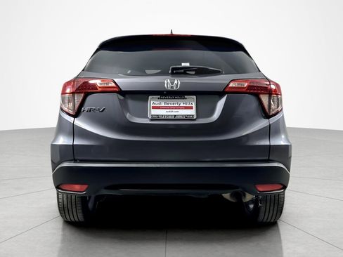 Used 2017 Honda HR-V EX image 4
