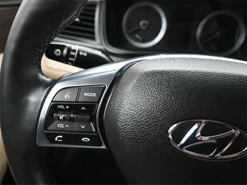 Used 2018 Hyundai Sonata Limited image 20