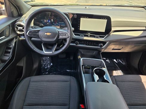Certified 2025 Chevrolet Equinox LT FWD image 19
