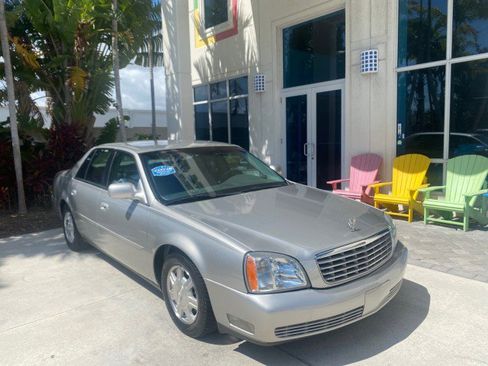 Used 2005 Cadillac De Ville image 2