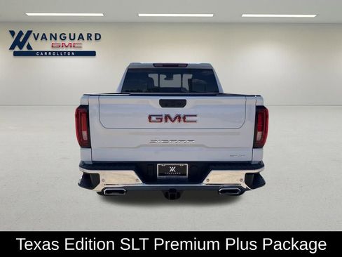 New 2026 GMC Sierra 1500 SLT image 4
