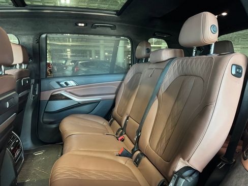 Used 2024 BMW X7 M60i AWD/4WD image 33