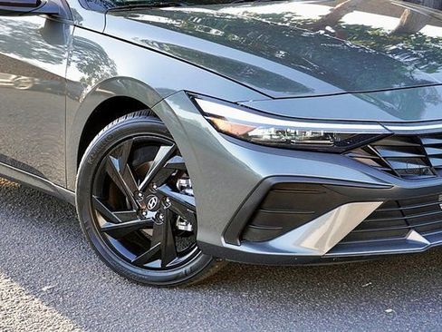 Certified 2026 Hyundai Elantra Sport FWD image 4