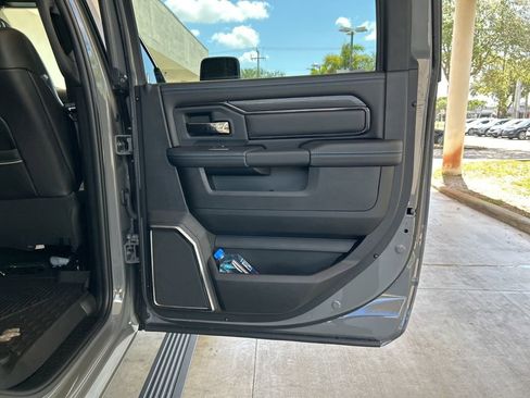 New 2024 RAM 2500 Rebel w/ Towing Technology Group image 36