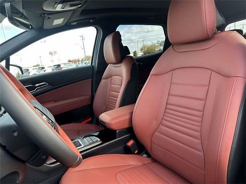New 2026 Kia Sportage SX image 6