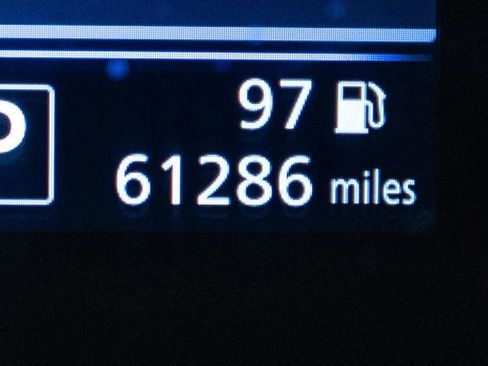 Used 2025 Nissan Sentra S image 23