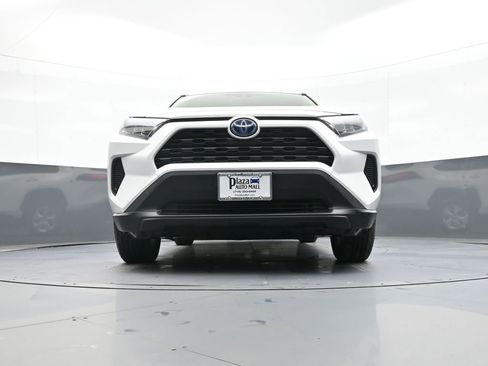 Certified 2020 Toyota RAV4 LE w/ All Weather Liner Package image 25