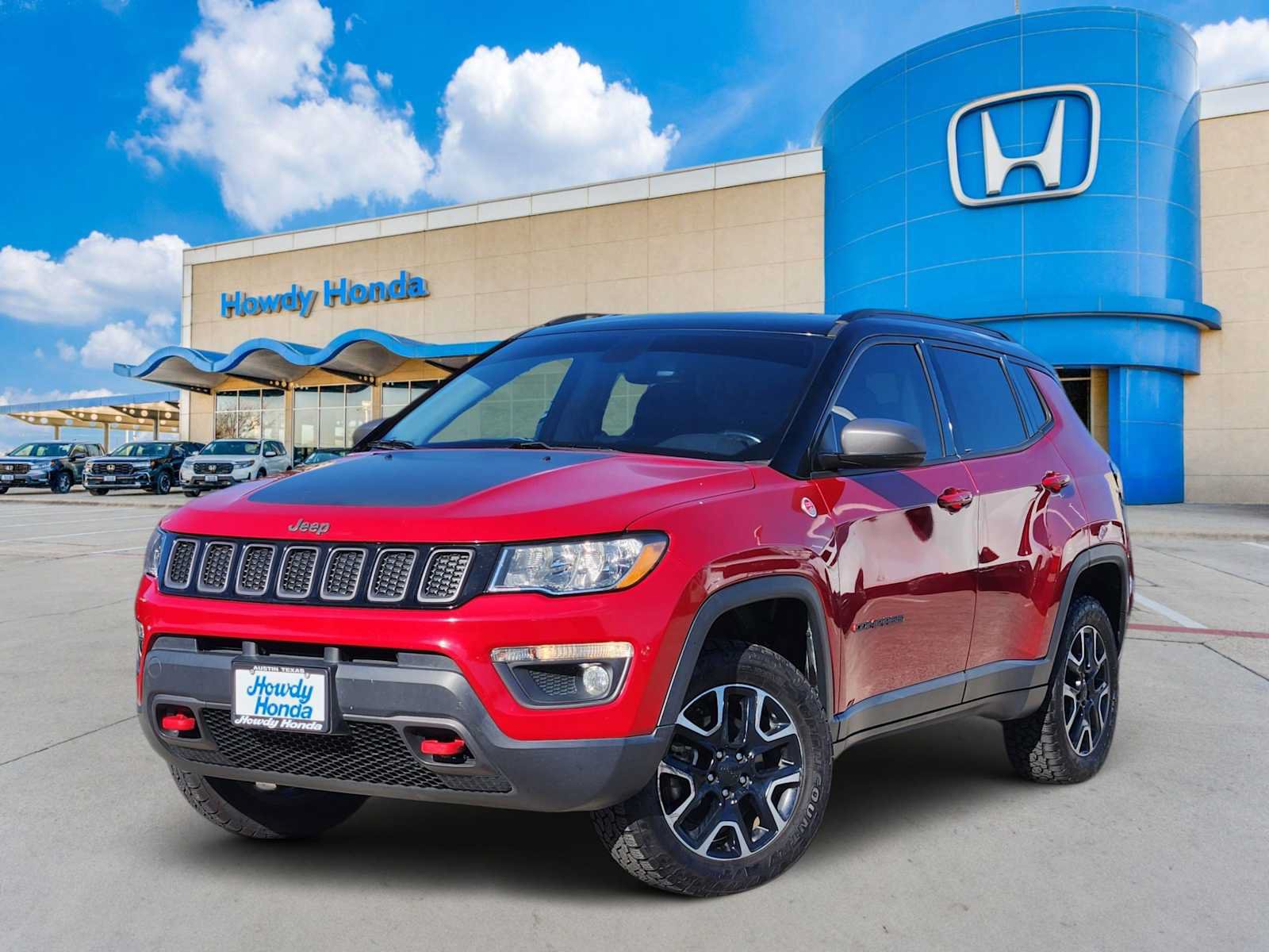 Used 2019 Jeep Compass Trailhawk w/ Cold Weather Group AWD/4WD image 1