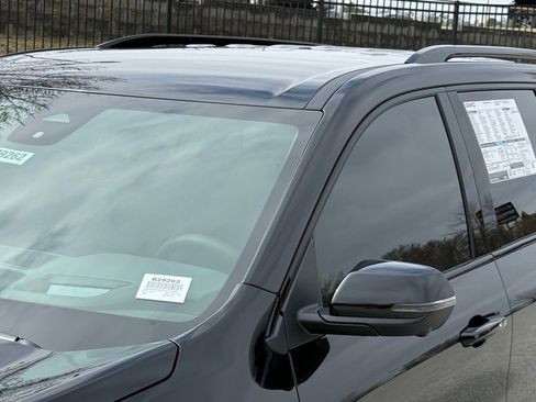 New 2026 GMC Acadia AT4 w/ Super Cruise Package image 9