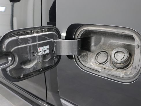 Used 2024 Chevrolet Silverado 3500 LT w/ Convenience Package image 33