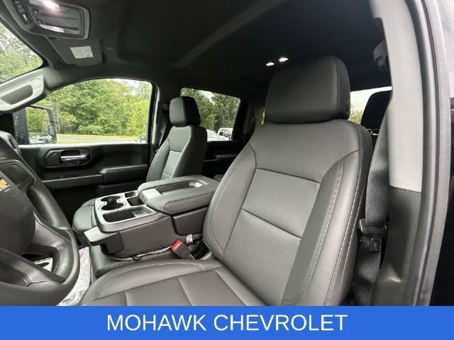 Used 2026 Chevrolet Silverado 3500 W/T AWD/4WD image 19