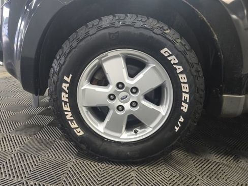 Used 2009 Ford Escape XLT AWD/4WD image 9