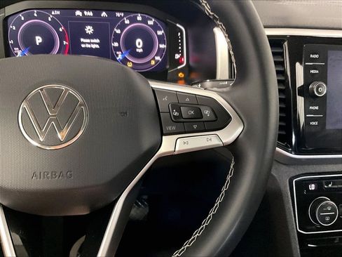 Used 2023 Volkswagen Atlas SE w/ Panoramic Sunroof Package AWD/4WD image 25