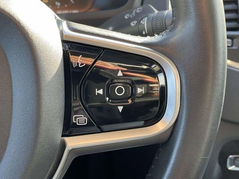Used 2019 Volvo XC90 T6 Momentum w/ Advanced Package image 12