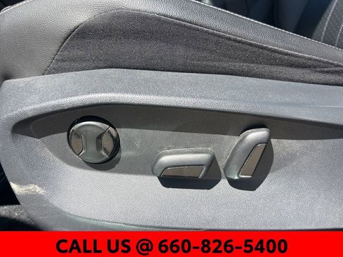 Used 2022 Volkswagen Tiguan SE R-Line image 8