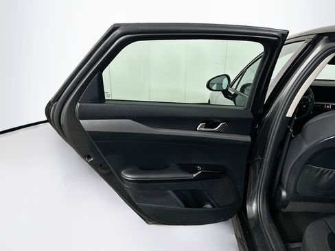 Used 2025 Kia K5 LXS image 24