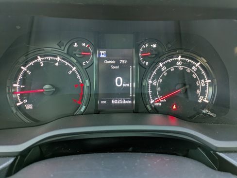 Used 2023 Toyota 4Runner SR5 image 29