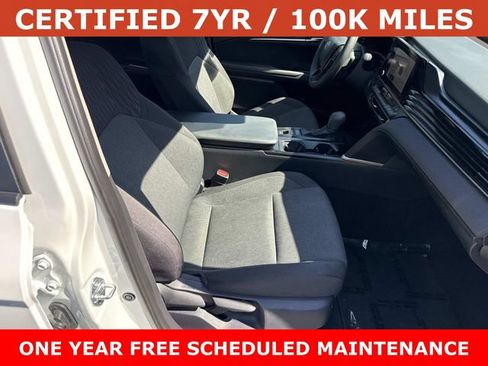 Used 2026 Toyota Camry LE FWD image 9