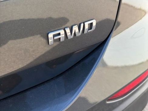 Used 2020 Chevrolet Equinox LS w/ LPO, Cargo Package image 18