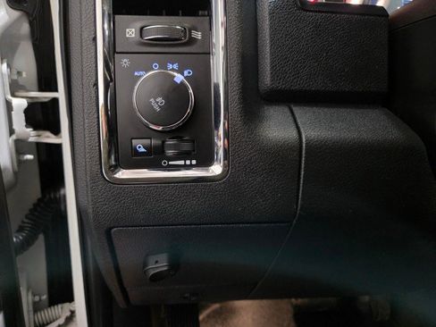 Used 2017 RAM 2500 Laramie w/ Sport Appearance Group image 40