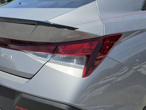 Used 2025 Hyundai Elantra Sport FWD image 10