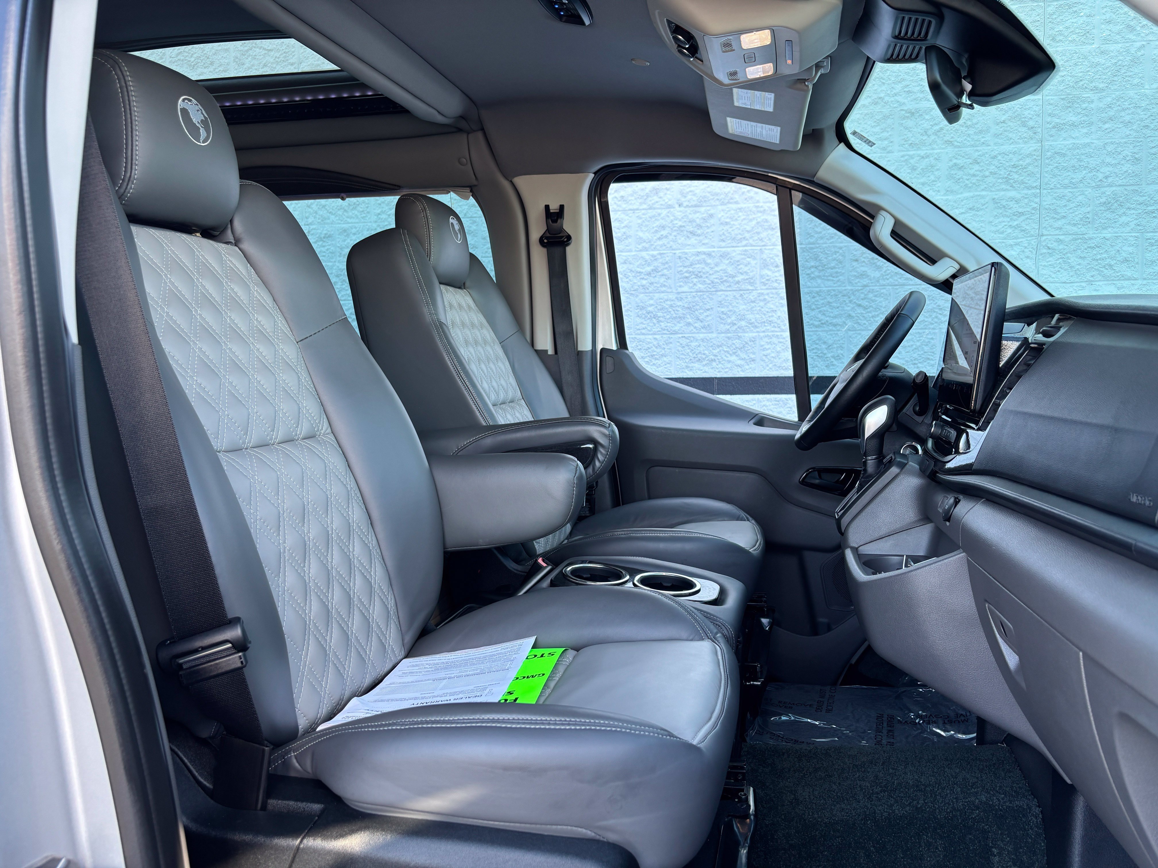 Used 2024 Ford Transit 150 Low Roof RWD image 22