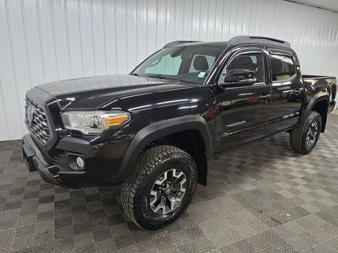 Used 2020 Toyota Tacoma TRD Off-Road image 8