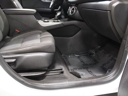 Used 2023 Chevrolet Blazer LT image 23