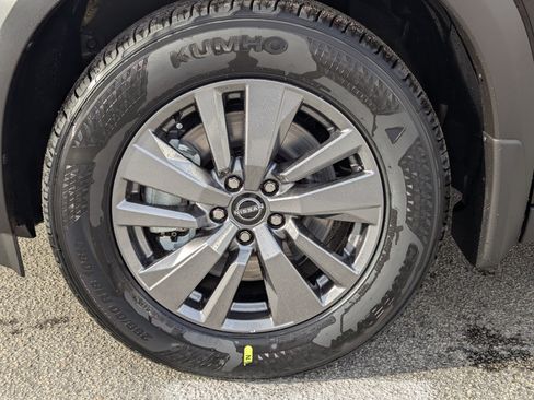 New 2025 Nissan Pathfinder SV w/ Cargo Package image 12