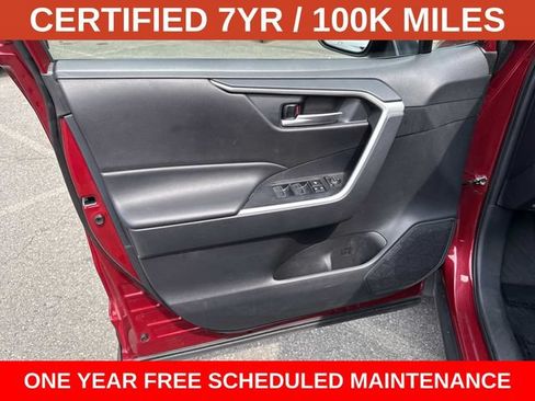Used 2025 Toyota RAV4 XLE AWD/4WD image 13