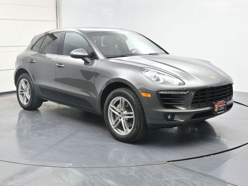 Used 2015 Porsche Macan S AWD/4WD image 24