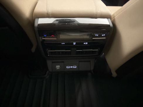 Used 2022 Acura MDX FWD image 22
